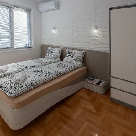 Diamond Center דירה