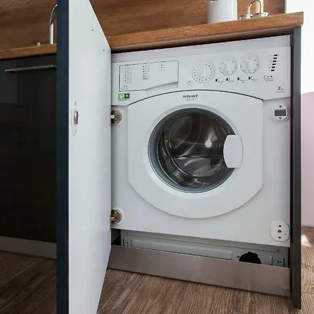 Diamond Center גברובו